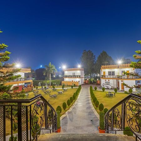 Aapno Ghar Resort & Amusement Park Ґурґаон Екстер'єр фото