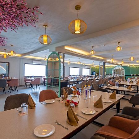 Aapno Ghar Resort & Amusement Park Ґурґаон Екстер'єр фото