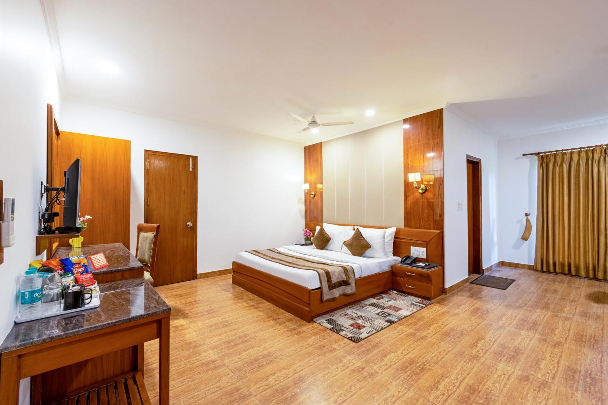 Aapno Ghar Resort & Amusement Park Ґурґаон Екстер'єр фото